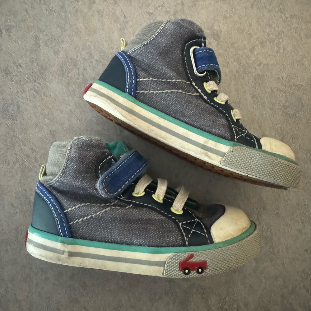 See Kai Run high top sneakers size 6